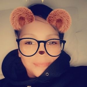 Meet your Posher, Jeanine